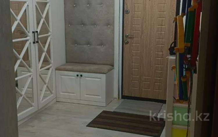 2-бөлмелі пәтер · 54 м² · 1/5 қабат, мкр 8, Братья Жубановых, бағасы: 16.5 млн ₸ в Актобе — фото 2