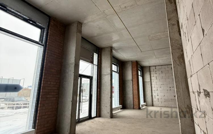 Еркін, кеңселер, дүкендер мен бутиктер, қоймалар, қоғамдық тамақтану орны, сұлулық салондары, фитнес және спорт, медорталықтар мен дәріханалар, білім орталықтары, ойын-сауық, конференц-залдар, кабинеттер және жұмыс орындары, студиялар · 165 м², бағасы: 1.4 млн 〒 в Астане, Есильский р-н — фото 3