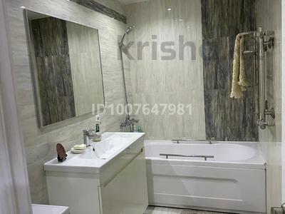 4-комнатная квартира · 73 м² · 4/5 этаж, Кунаева за 250 000 〒 в Талдыкоргане, мкр Самал