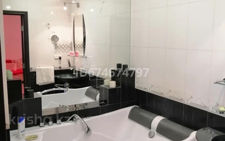 2-бөлмелі пәтер · 70.1 м² · 11/14 қабат, мкр Таугуль 19 — улица Пятницкого, бағасы: 60 млн ₸ в Алматы, Ауэзовский р-н — фото 6