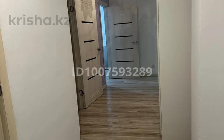 2-комнатная квартира · 61 м² · 4/18 этаж, Кенесары 70 за 300 000 ₸ в Астане, р-н Байконур — фото 2