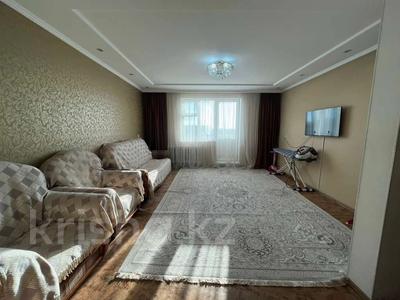 4-комнатная квартира · 86 м² · 9/10 этаж, Утепбаева за 24.2 млн 〒 в Семее