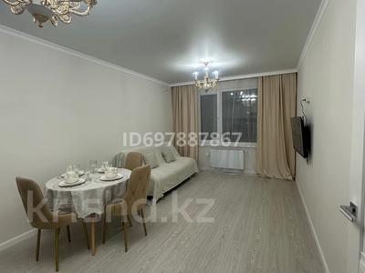 2-бөлмелі пәтер, 50 м², 2/9 қабат тәулік бойы, Хусейн бен талал 39/2, бағасы: 16 000 〒 в Астане, Есильский р-н