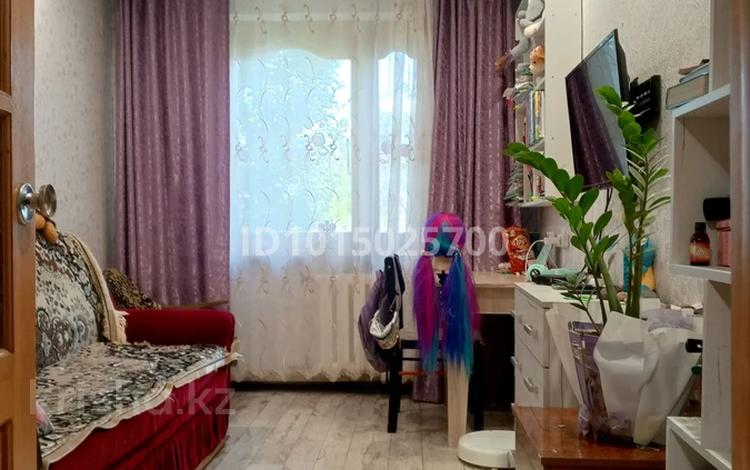 3-комнатная квартира · 63.5 м² · 5/5 этаж, Жунисова 180 за 18 млн ₸ в Уральске, мкр Школьник — фото 2