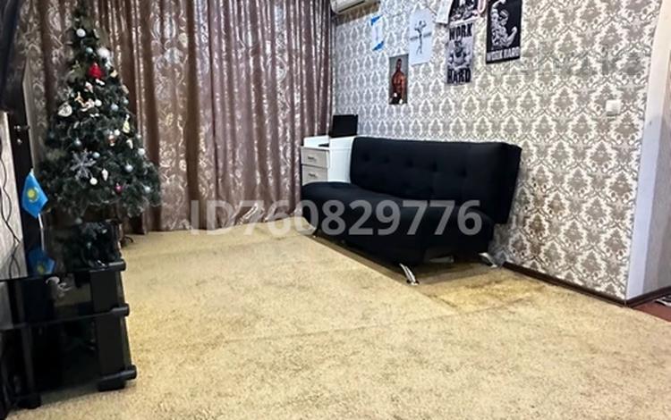 3-бөлмелі пәтер · 65 м² · 4/5 қабат, Кокшетау 16 — Партизанская, Тайманова, 4 школа, бағасы: 15 млн ₸ в Уральске — фото 2