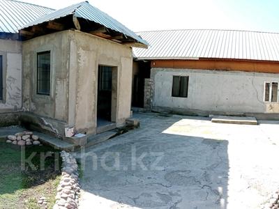 Отдельный дом · 4 комнаты · 100 м² · 11 сот., Абылай хан — Алимкулова за 34.8 млн ₸ в Каскелене