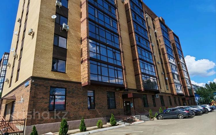 4-комнатная квартира · 106.6 м² · 8/10 этаж, Громова за 31 млн ₸ в Уральске — фото 2