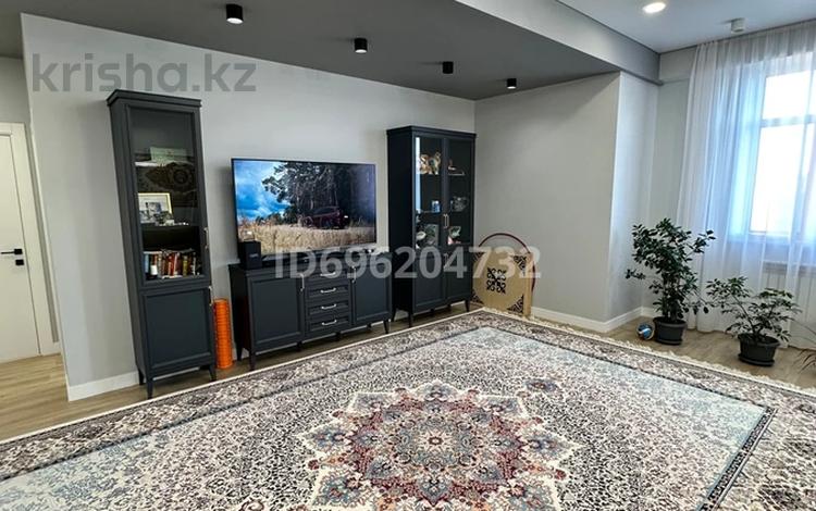 3-комнатная квартира · 103.7 м² · 6/14 этаж, 17-й мкр, ​17-й микрорайон 6 за 70 млн ₸ в Актау — фото 17