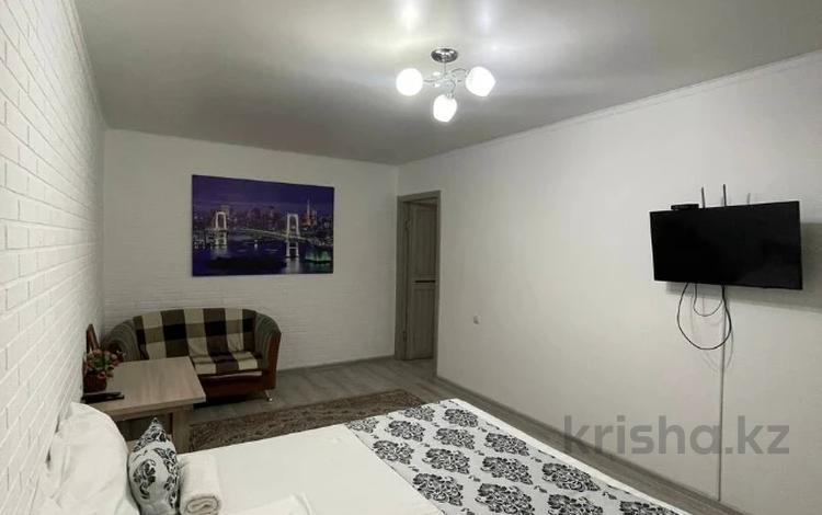 2-комнатная квартира · 42.4 м² · 1/5 этаж, Казахстанская 108 — Школа Абая за 14 500 〒 в Талдыкоргане — фото 2