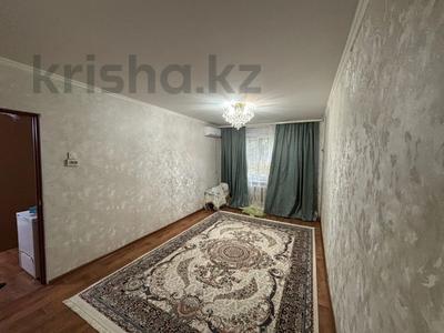2-бөлмелі пәтер · 54 м² · 1/5 қабат, 2 ш/а., гршина, бағасы: 15.5 млн ₸ в Актобе, мкр 8