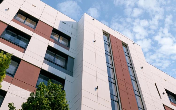 3-бөлмелі пәтер · 96.21 м² · 4/5 қабат, Кокжал Барака 18 а, б, в, бағасы: ~ 43.5 млн ₸ в Усть-Каменогорске — фото 2