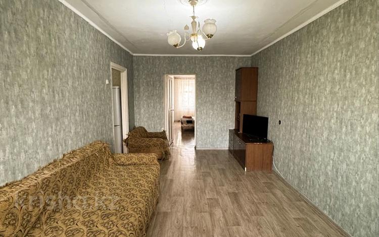 2-комнатная квартира · 46 м² · 2/5 этаж, мкр Новый Город, Бухар жырау 63 — Бухар жырау за 10 000 ₸ в Караганде, Казыбек би р-н — фото 2