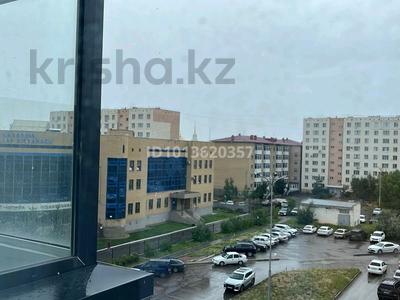 2-комнатная квартира · 32.4 м² · 4/5 этаж, Назарбаева — Кокшетау молл за 200 000 ₸
