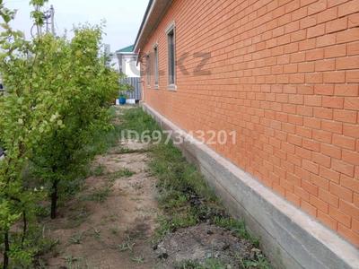 Отдельный дом · 6 комнат · 349 м² · 10 сот., Демеу Таубаева 38 — Медпрофиколледж,музыкальная школа за 38 млн ₸ в Кульсары