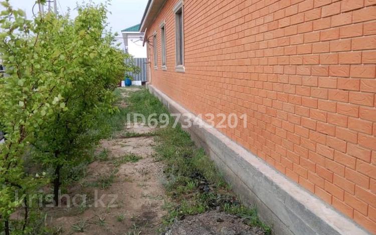 Отдельный дом · 6 комнат · 349 м² · 10 сот., Демеу Таубаева 38 — Медпрофиколледж,музыкальная школа за 38 млн ₸ в Кульсары — фото 163