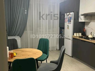 3-бөлмелі пәтер · 73 м² · 1/5 қабат, Алтын орда ш/а., Батыс 2 микрорайон 25, бағасы: 30 млн ₸ в Актобе, мкр. Алтын орда