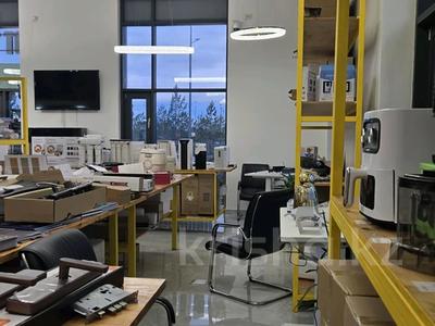 Свободное назначение, офисы, магазины и бутики, склады, медцентры и аптеки, образование, развлечения, кабинеты и рабочие места, студии · 125 м² за 850 000 〒 в Астане, Есильский р-н