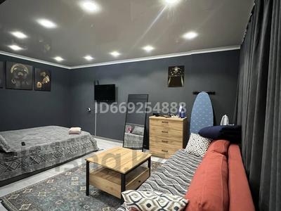 1-комнатная квартира · 38 м² · 2/5 этаж, Виноградова 10 за 16 000 ₸ в Усть-Каменогорске