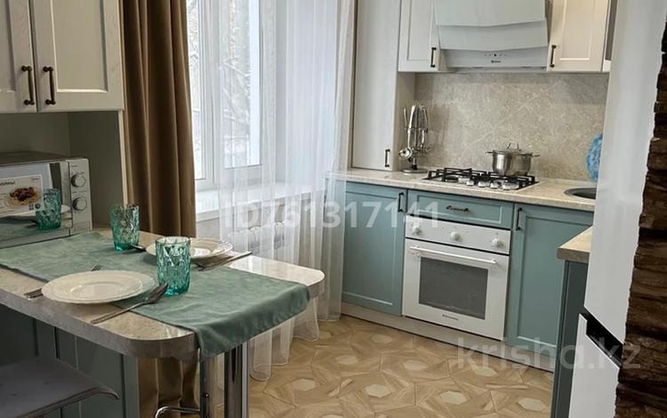 2-бөлмелі пәтер · 68 м² · 2/5 қабат, Тауелсіздік 112 — Тауелсіздік-Баймагамбетова, бағасы: 360 000 〒 в Костанае — фото 2