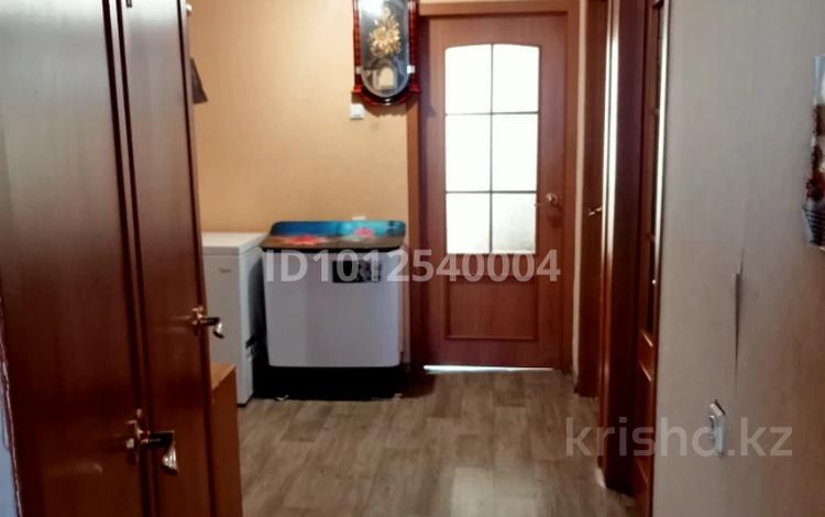 3-бөлмелі пәтер · 63 м² · 4/5 қабат, Абая, бағасы: 15 млн ₸ в Темиртау — фото 2