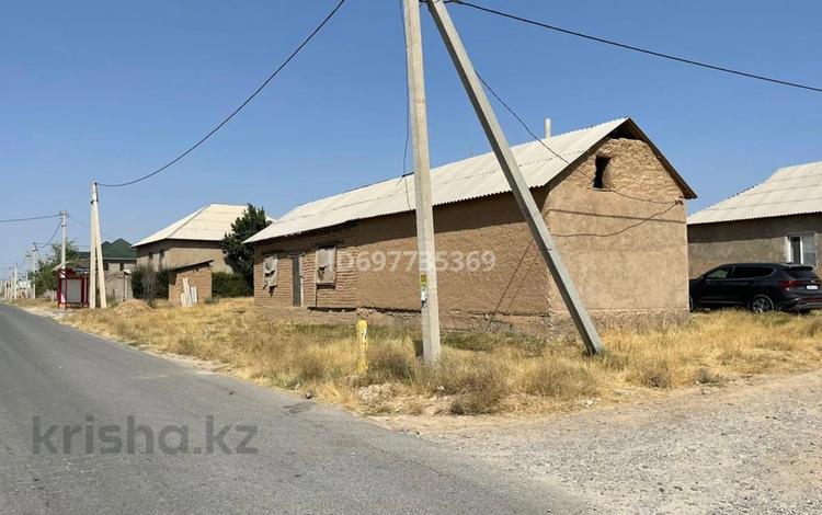 Отдельный дом · 2 комнаты · 75 м² · 10 сот., мкр Ынтымак , Есет батыр 124 — Иле за 15 млн 〒 в Шымкенте, Абайский р-н — фото 2