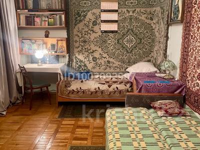 Аренда квартир в Алматы: 1-комнатная квартира · 30 м² · 4 этаж, мкр №10 59Б за 185 000 〒 1-комнатная квартира · 30 м² · 4 этаж, мкр №10 59Б за 185 000 〒 в Алматы, Ауэзовский р-н