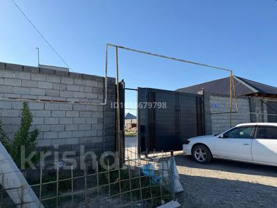 Отдельный дом · 4 комнаты · 100 м² · 10 сот., Байзак датка 86д за 25 млн ₸ в Бурыл