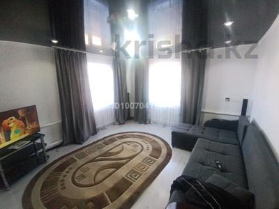 Отдельный дом · 4 комнаты · 200 м² · 15 сот., Абая 85 за 85 млн 〒 в Талдыкоргане