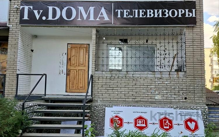 Еркін, кеңселер, дүкендер мен бутиктер, сұлулық салондары, медорталықтар мен дәріханалар, кабинеттер және жұмыс орындары, студиялар · 35 м², бағасы: 300 000 ₸ в Усть-Каменогорске — фото 2
