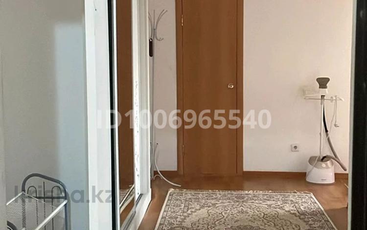1-бөлмелі пәтер · 51 м² · 1/5 қабат, мкр. Алтын орда 8г/4 — Пересечение улиц Санкибай батыра и 101 стр. бригады, супермаркета Дина, бағасы: 19 млн ₸ в Актобе — фото 2