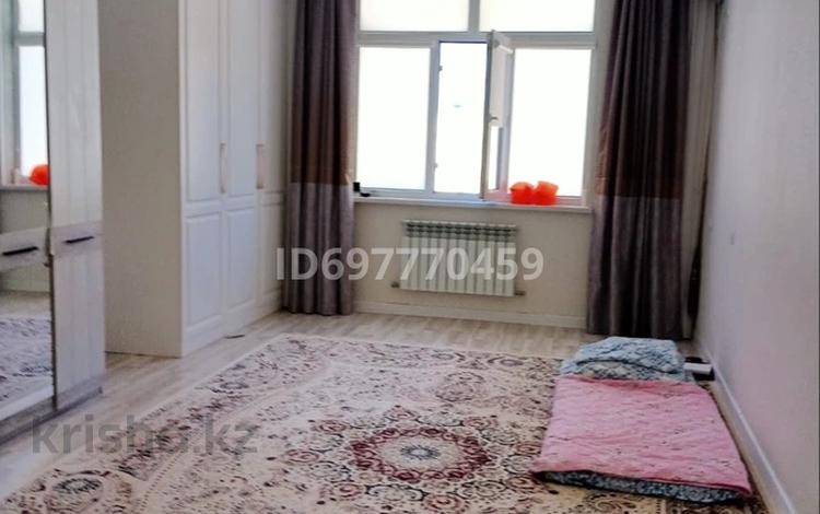3 бөлме · 120 м² · 9 қабат, 17-ш/а. 45, бағасы: 55 000 ₸ в Актау, 17-й мкр — фото 2