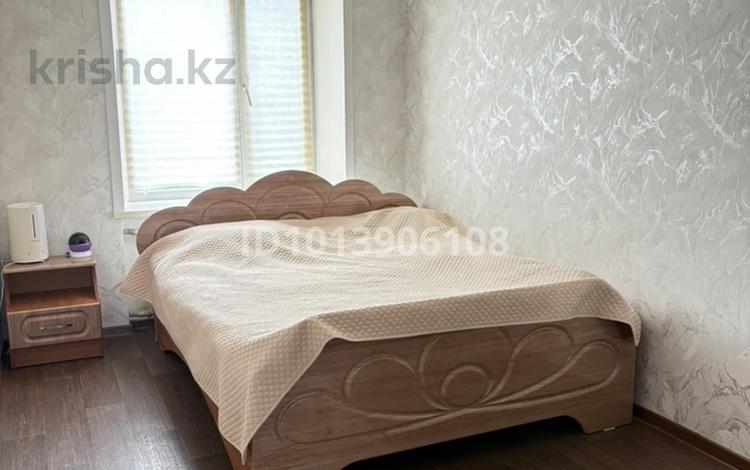 3-комнатная квартира · 60 м² · 5/5 этаж, 4 микрорайон 11 за 9.2 млн ₸ в Лисаковске — фото 2