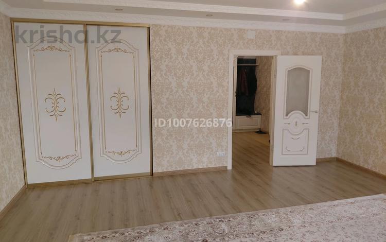 3-комнатная квартира · 96.5 м² · 4/5 этаж, 3-й мкр 15 за 33 млн 〒 в Актау — фото 2