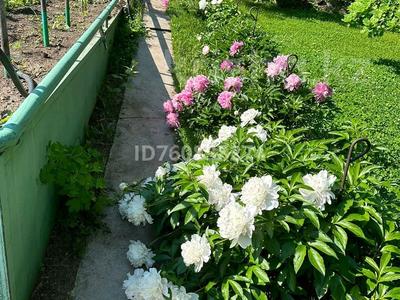 Продажа домов и дачи в Карагандинской обл.: Дача · 2 комнаты · 60 м² · 12 сот., Мичуринец 152 — Вторая линия от озера за ~ 8.2 млн 〒 Дача · 2 комнаты · 60 м² · 12 сот., Мичуринец 152 — Вторая линия от озера за ~ 8.2 млн 〒 в Темиртау