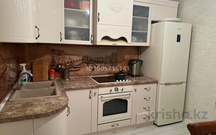 3-бөлмелі пәтер · 73.4 м² · 1/3 қабат, Тәуелсіздік 80 — Центр, пересечение с ул. Фрунзе, бағасы: 21 млн ₸ в  — фото 2