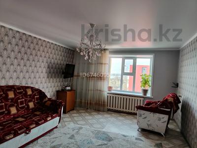 2-бөлмелі пәтер · 53 м² · 9/9 қабат, Шмидта 9/2 — Абай көшесі, бағасы: 15 млн ₸ в Семее