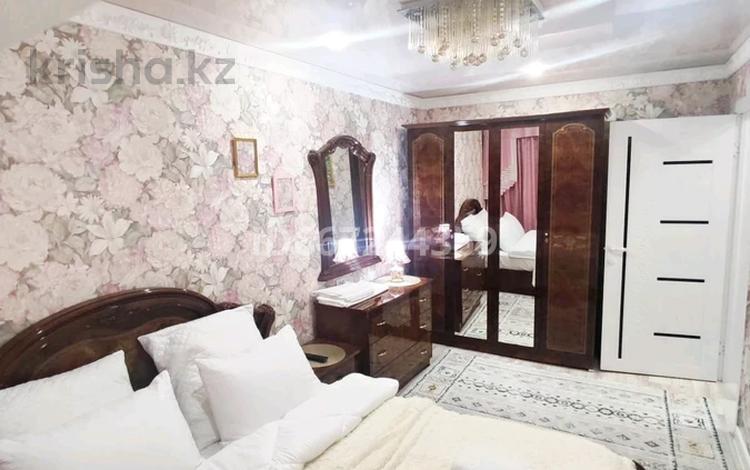 1-комнатная квартира · 49 м² · 6/9 этаж, мкр Юго-Восток, 29, 30 микрорайон Гапеева, Муканова — КарУ Букетова, больница Макажанова, Диацент, рынок Арай, Муканова, Гапеева, Республики, Строителей, Сатыбалдина за 13 000 ₸ в Караганде, Казыбек би р-н — фото 66