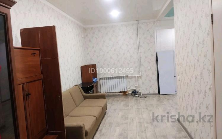 1-бөлмелі пәтер · 30 м² · 1/5 қабат, мкр Астана 45 — Толе би, бағасы: 18 млн ₸ в Уральске — фото 3