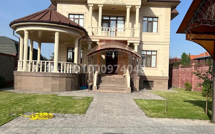 Жеке үй · 10 бөлме · 714 м² · 10 сот., мкр Архат — Верх по Дулати, бағасы: 650 млн ₸ в Алматы, Бостандыкский р-н — фото 102