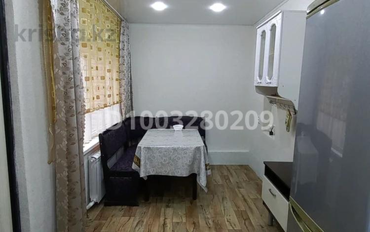 3-бөлмелі пәтер · 70 м², Зелёная — Санаторий Щучинский, бағасы: 4 500 ₸ в Бурабае — фото 2