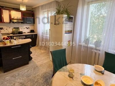 Продажа квартир в Жетысу обл.: 3-комнатная квартира · 80.5 м² · 2/12 этаж, Назарбаева 173А за 34.5 млн 〒 3-комнатная квартира · 80.5 м² · 2/12 этаж, Назарбаева 173А за 34.5 млн 〒 в Талдыкоргане