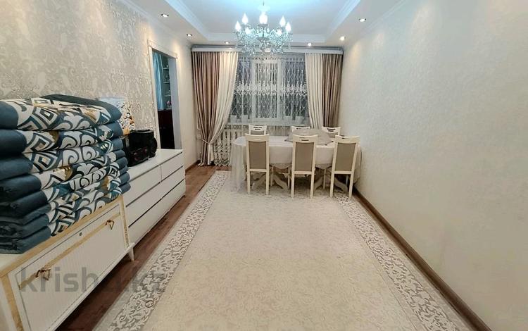 3-комнатная квартира, 60 м², 1/4 этаж, мкр №5