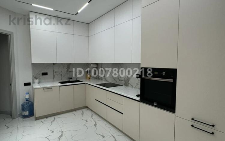 3-бөлмелі пәтер · 132 м² · 11/15 қабат, 17-ш/а. 54, бағасы: 56 млн ₸ в Актау, 17-й мкр — фото 2