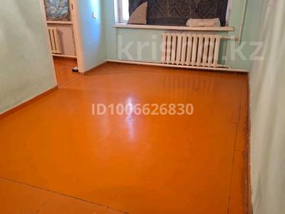 3-бөлмелі пәтер · 60 м² · 1/5 қабат, Төле би 49 — N22 Школа,КМК, Кентау нұры., бағасы: 8.5 млн 〒