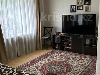 2-бөлмелі пәтер, 50 м², 1/5 қабат, мкр Самал-2 41, бағасы: 45 млн 〒 в Алматы, Медеуский р-н