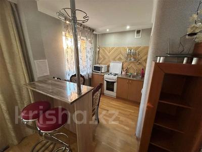 2-комнатная квартира · 48 м² · 4/5 этаж, мкр Новый Город, 6 микрорайон — Железнодорожный вокзал, Автовокзал, Карагандинский машиностроительный колледжЖелезнодорожный вокзал, Автовокзал, Карагандинский машиностроительный колледж за ~ 15.4 млн ₸ в Караганде, Казыбек би р-н