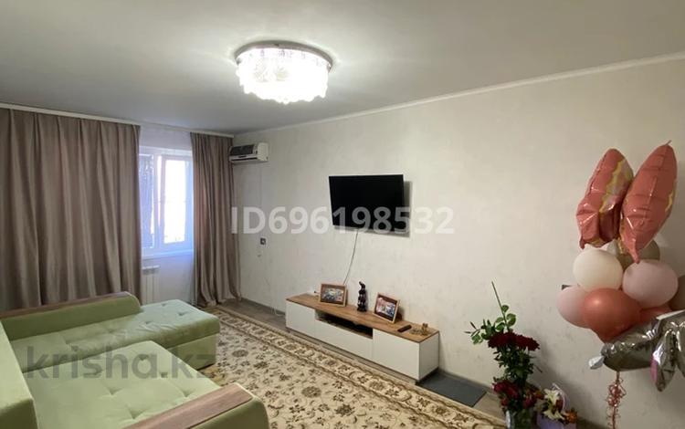 3-комнатная квартира · 70 м² · 6/6 этаж, мкр 8 — Каз почта, куаныш за 21 млн ₸ в Актобе — фото 2