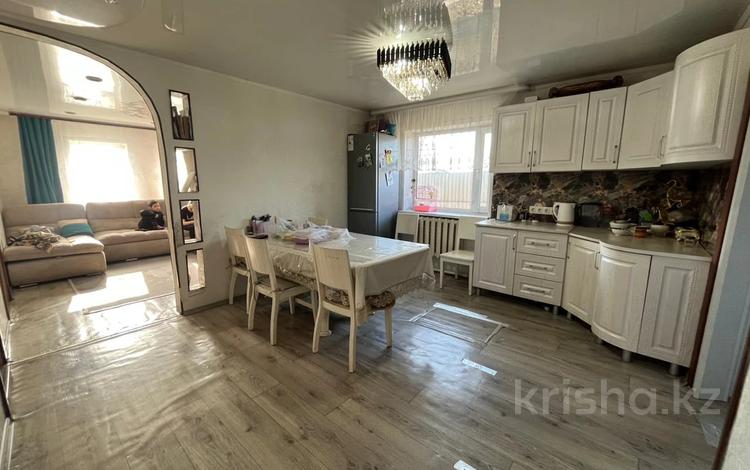 Отдельный дом · 3 комнаты · 70 м² · 8 сот., Жукова за 20.8 млн ₸ в Усть-Каменогорске — фото 4