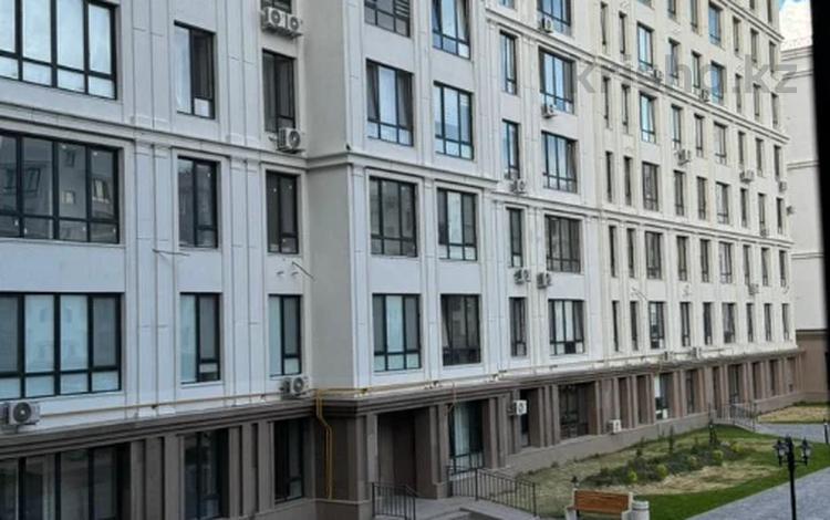 2-бөлмелі пәтер · 55 м² · 3/8 қабат, Береке мкр. 75, бағасы: 31 млн ₸ в Костанае — фото 2