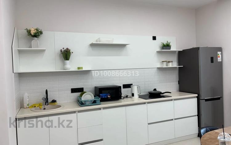 2-бөлмелі пәтер · 75 м² · 5 қабат, Сейфуллина 574/2 — Сейфуллина — Аль-Фараби, бағасы: 25 000 〒 в Алматы, Бостандыкский р-н — фото 2